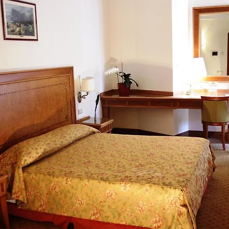 Sunrise Hotel Roma
